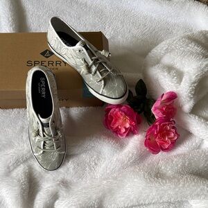 Sperry Women's Leaf Print Canvas Sneakers - White and Gray NEW